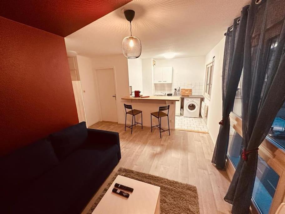 Apartament Studio Centre Avec Wifi Miluza Zewnętrze zdjęcie