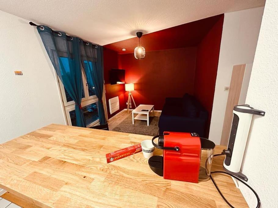 Apartament Studio Centre Avec Wifi Miluza Zewnętrze zdjęcie
